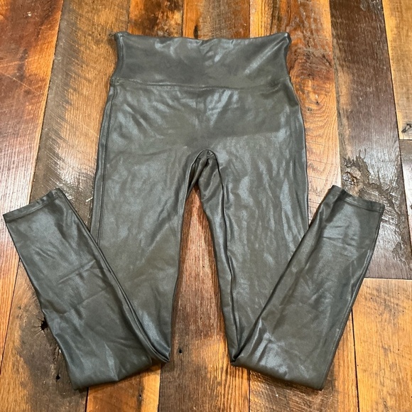 Spanx Faux Leather Leggings Black Pull-On High Rise Size medium - Picture 2 of 11